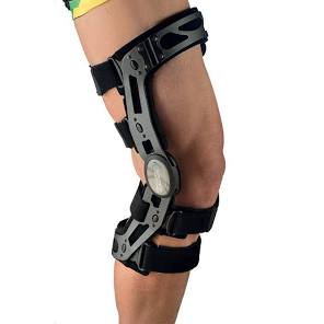 KNEE BRACES